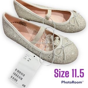 New Girls White Glitter dress shoes